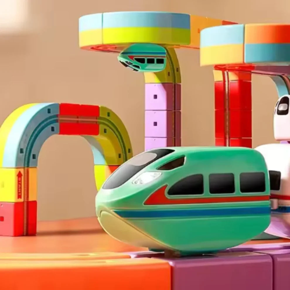 MagTrax – Die magnetische Würfel-Schienenbahn