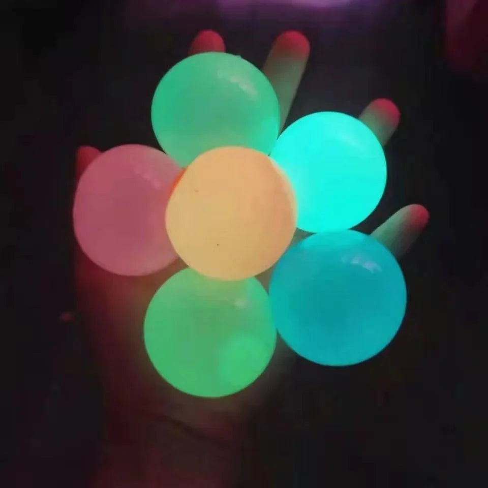 GlowGrabber – Leuchtende Haftbälle