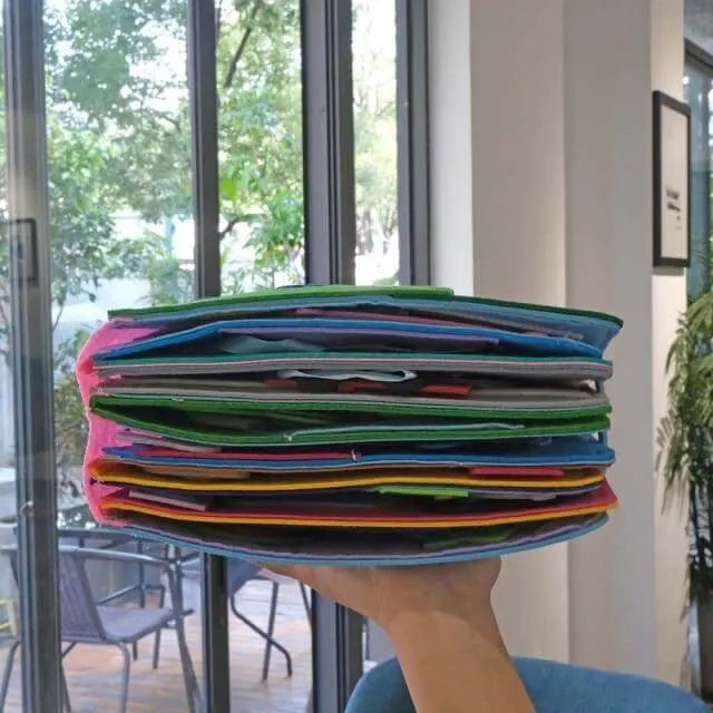 Minderoo – Das interaktive Montessori-Filzbuch